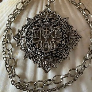 Vintage ART necklace.